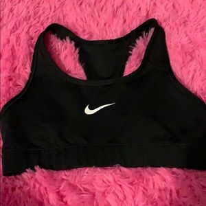 nike black sports bra